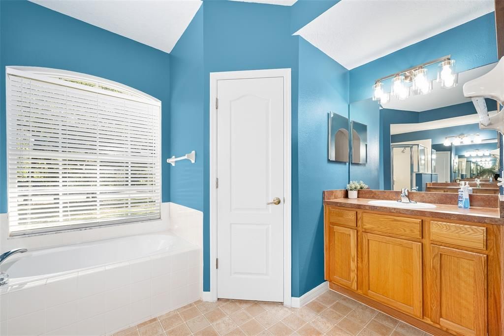 En Venta: $399,900 (3 camas, 2 baños, 1744 Pies cuadrados)