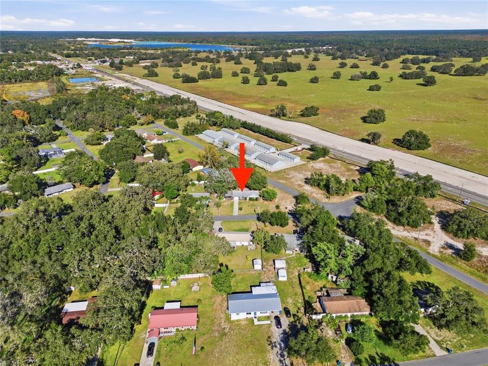 For Rent: $2,200 (3 beds, 1 baths, 984 Square Feet)