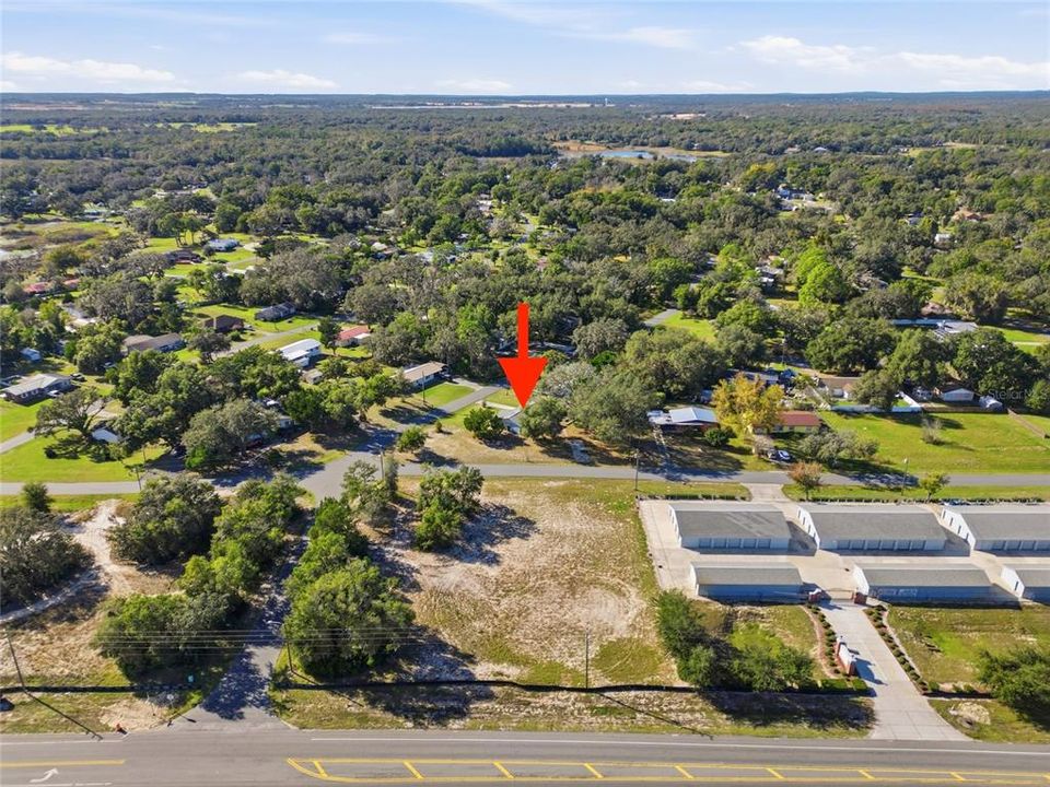 For Rent: $2,200 (3 beds, 1 baths, 984 Square Feet)