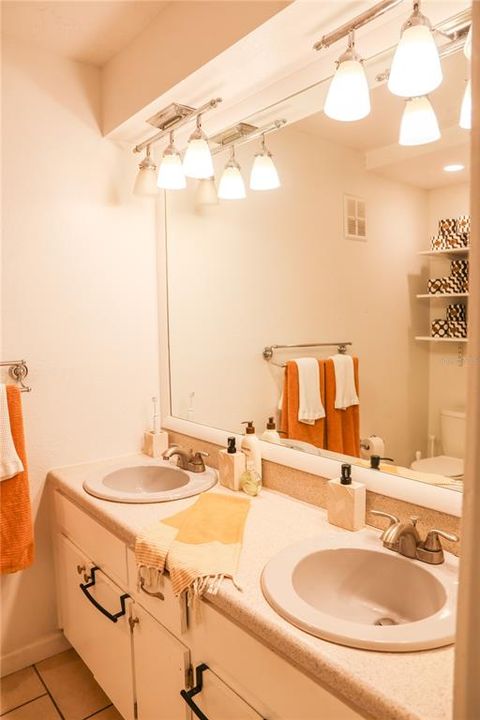 For Rent: $3,395 (3 beds, 2 baths, 1351 Square Feet)