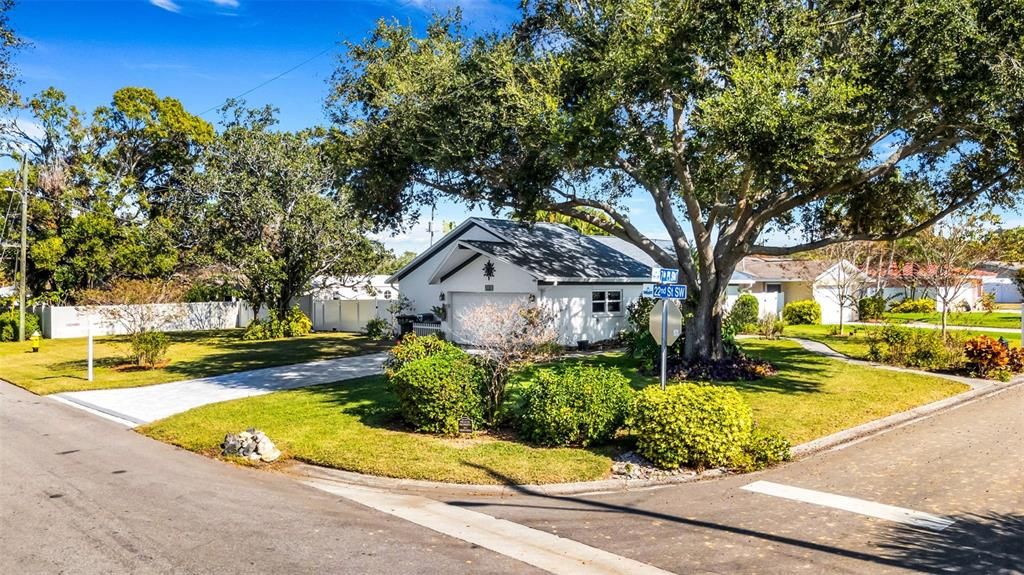 待售: $425,000 (3 贝兹, 2 浴室, 1148 平方英尺)