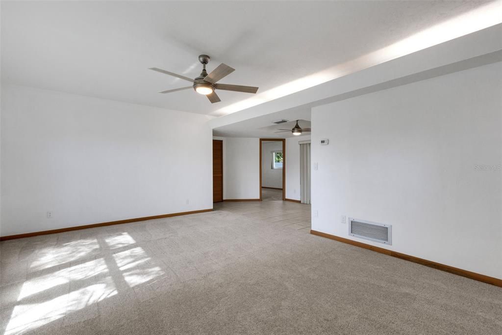 待售: $425,000 (3 贝兹, 2 浴室, 1148 平方英尺)