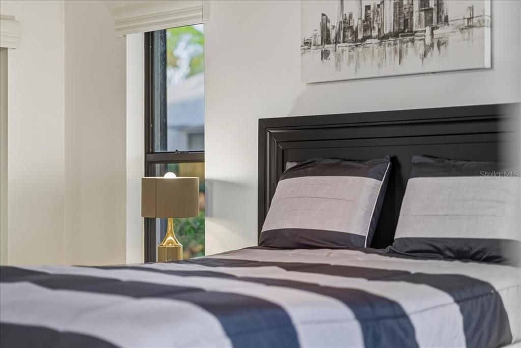 На продажу: $365,000 (3 спален, 2 ванн, 1804 Квадратных фут)