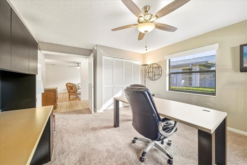 На продажу: $365,000 (3 спален, 2 ванн, 1804 Квадратных фут)