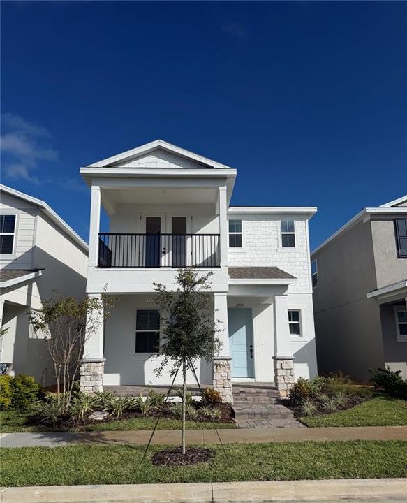 Vendido Recientemente: $673,392 (4 camas, 3 baños, 3999 Pies cuadrados)