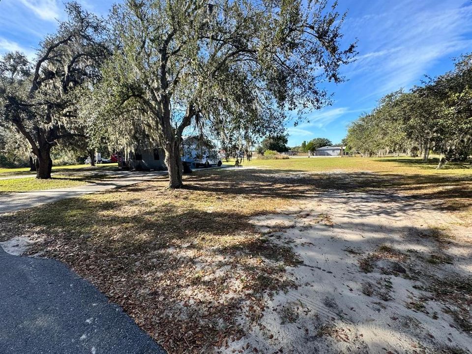 出租: $2,500 (4 贝兹, 2 浴室, 1335 平方英尺)