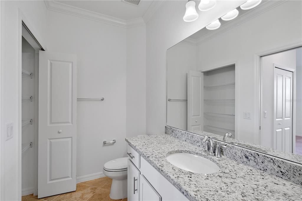 待售: $299,000 (3 贝兹, 2 浴室, 1407 平方英尺)