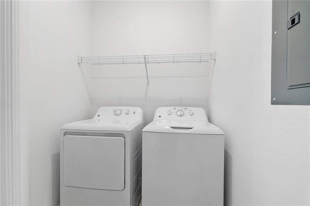 待售: $299,000 (3 贝兹, 2 浴室, 1407 平方英尺)