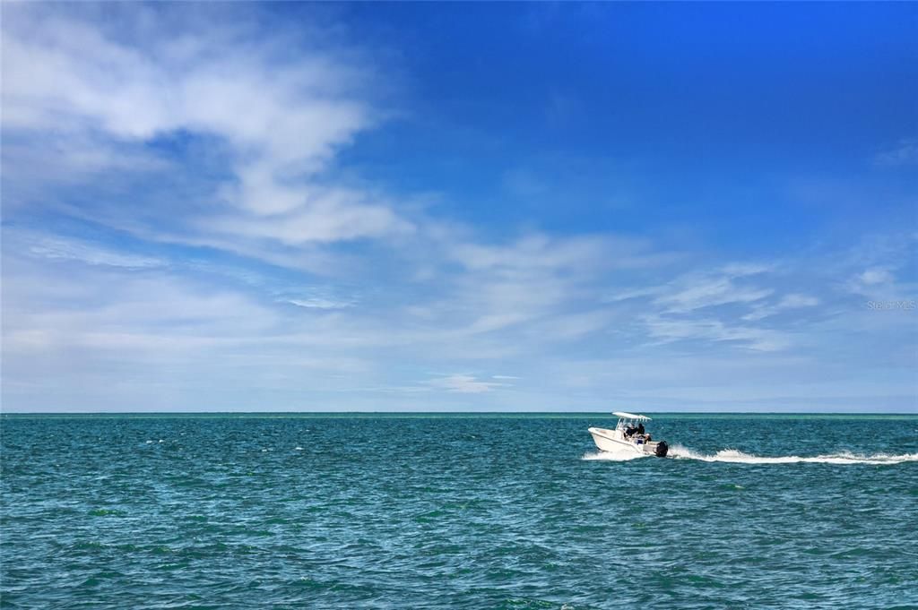 待售: $209,000 (2 贝兹, 2 浴室, 978 平方英尺)