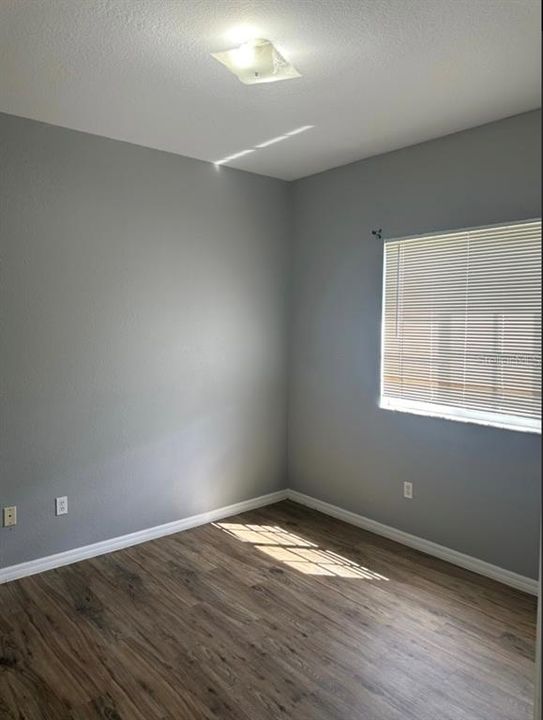 出租: $1,275 (2 贝兹, 2 浴室, 812 平方英尺)