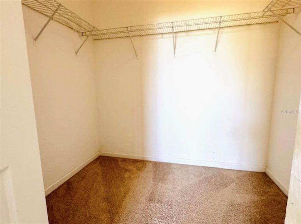 For Rent: $2,200 (4 beds, 3 baths, 1606 Square Feet)