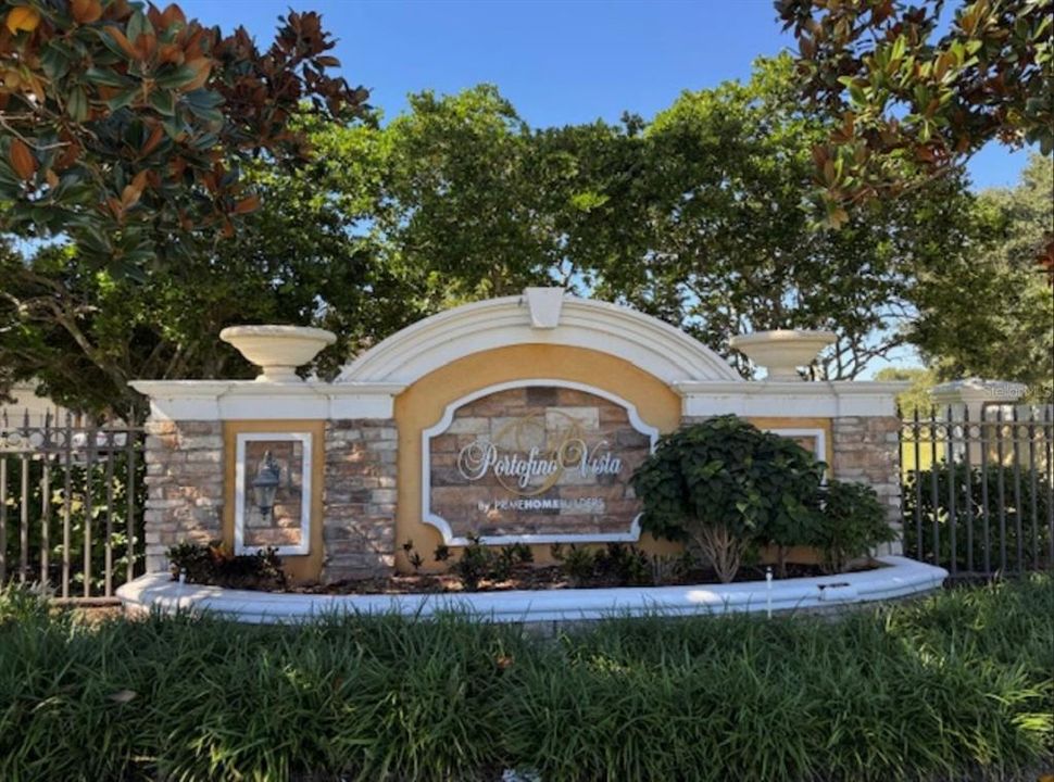 For Rent: $2,200 (4 beds, 3 baths, 1606 Square Feet)