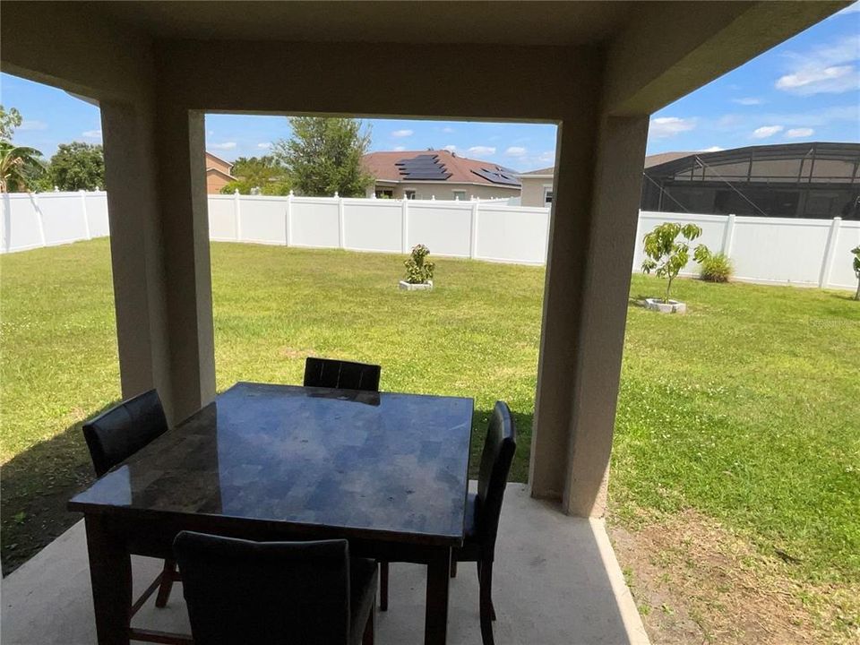 For Sale: $319,900 (3 beds, 2 baths, 1748 Square Feet)