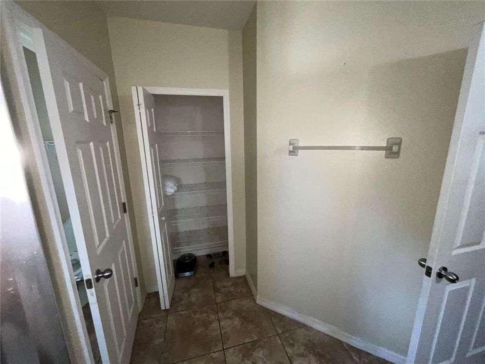 For Sale: $319,900 (3 beds, 2 baths, 1748 Square Feet)