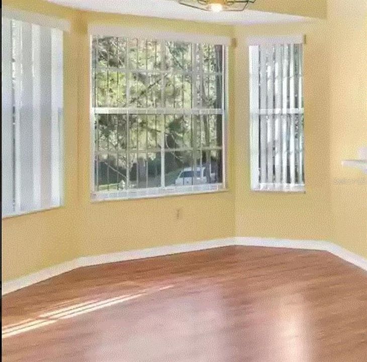 出租: $1,850 (3 贝兹, 2 浴室, 1350 平方英尺)