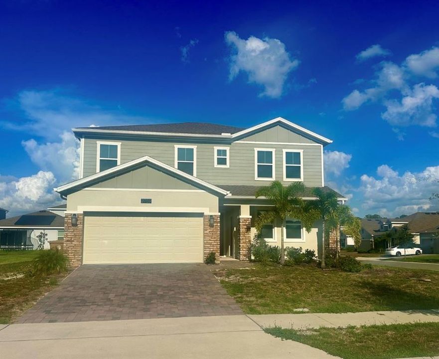 En Renta: $2,600 (4 camas, 2 baños, 3379 Pies cuadrados)