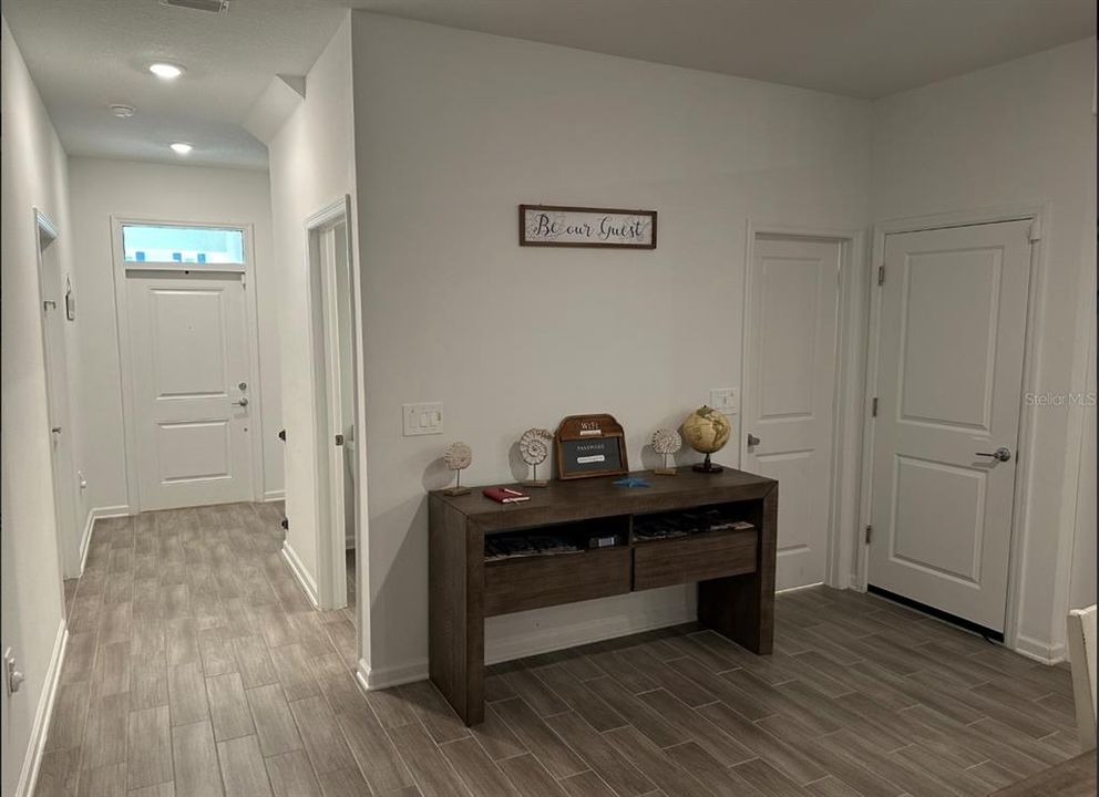 En Renta: $2,600 (4 camas, 2 baños, 3379 Pies cuadrados)