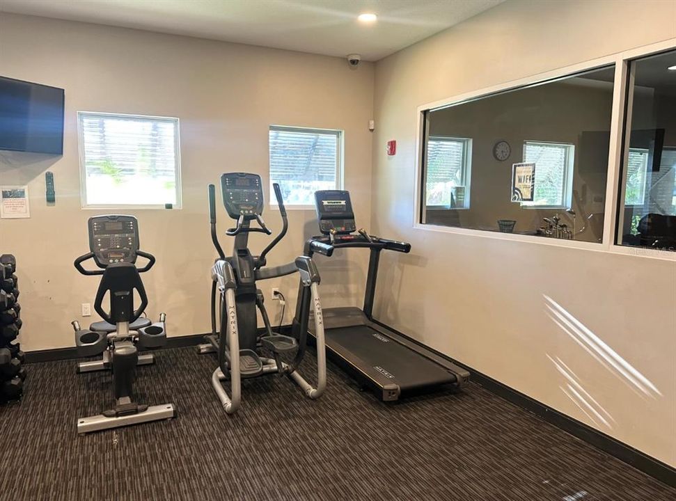 For Rent: $2,225 (3 beds, 2 baths, 1741 Square Feet)