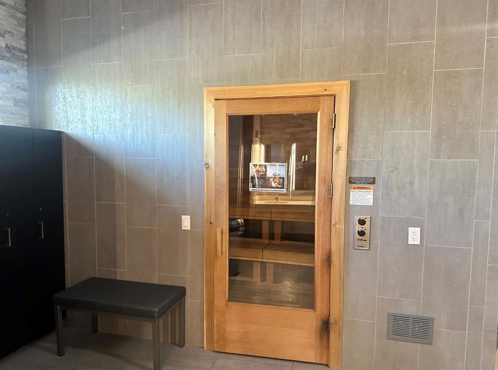 For Rent: $2,225 (3 beds, 2 baths, 1741 Square Feet)