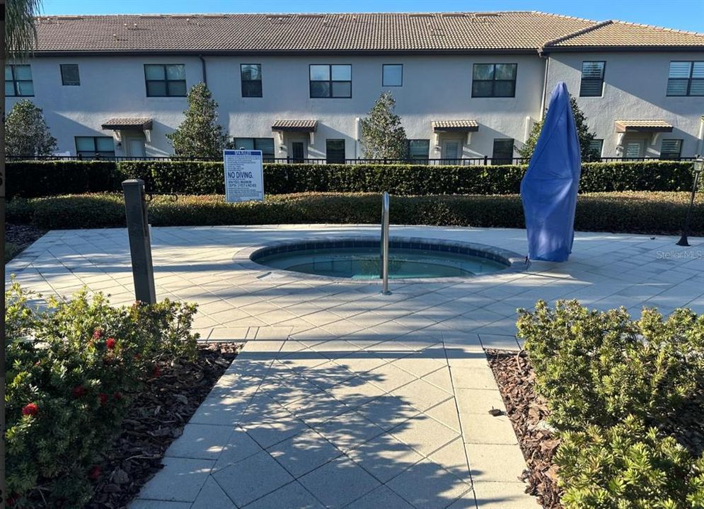 For Rent: $2,225 (3 beds, 2 baths, 1741 Square Feet)