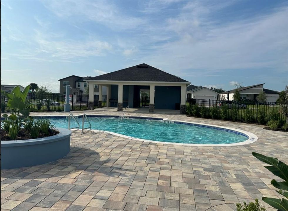 For Rent: $2,900 (5 beds, 3 baths, 2582 Square Feet)