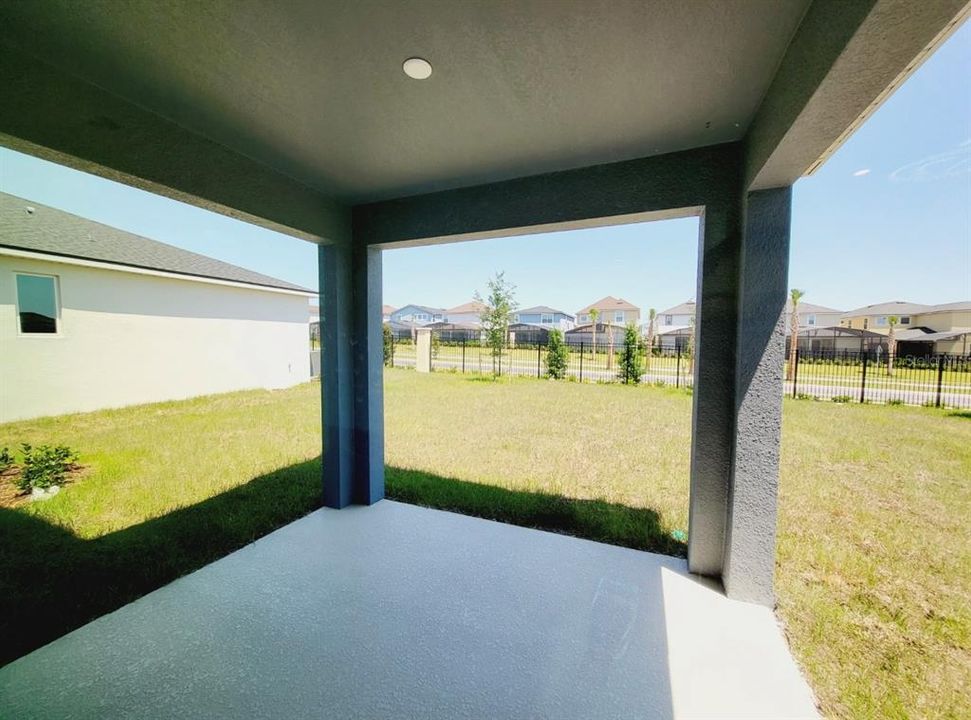 For Rent: $2,900 (5 beds, 3 baths, 2582 Square Feet)