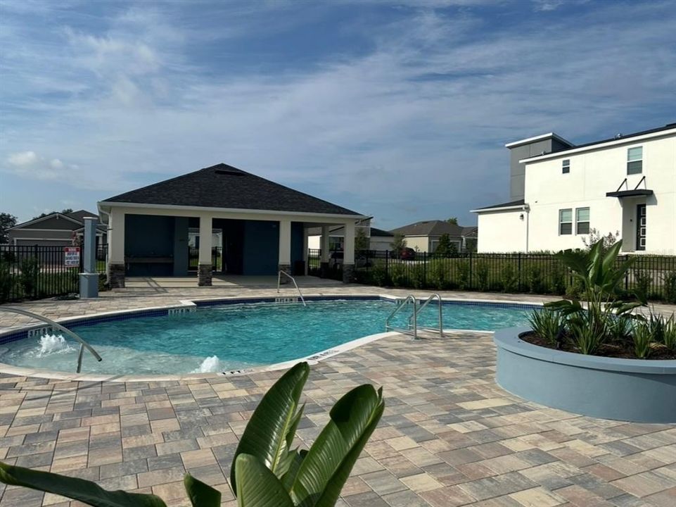 For Rent: $2,900 (5 beds, 3 baths, 2582 Square Feet)