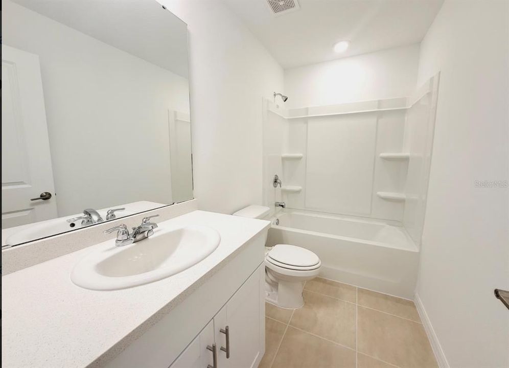 В аренду: $2,150 (3 спален, 2 ванн, 1373 Квадратных фут)