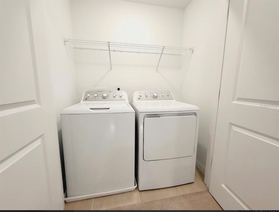 В аренду: $2,150 (3 спален, 2 ванн, 1373 Квадратных фут)