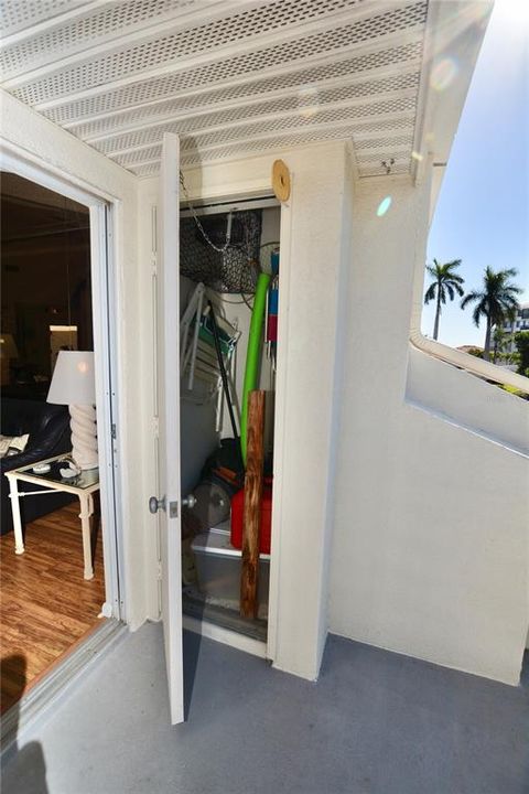 En Venta: $325,000 (2 camas, 2 baños, 1140 Pies cuadrados)