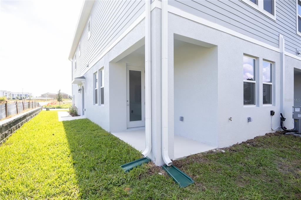 For Rent: $2,200 (3 beds, 2 baths, 1835 Square Feet)