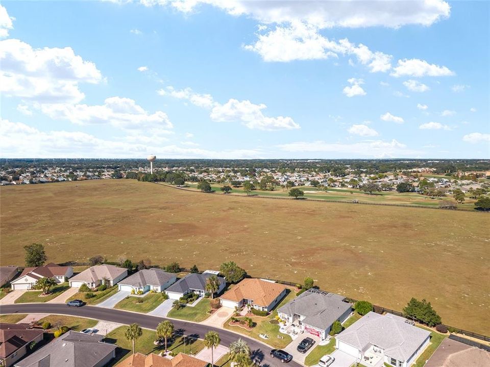 En Venta: $434,500 (3 camas, 2 baños, 1796 Pies cuadrados)