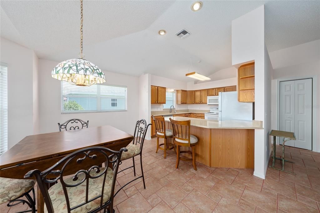 En Venta: $434,500 (3 camas, 2 baños, 1796 Pies cuadrados)