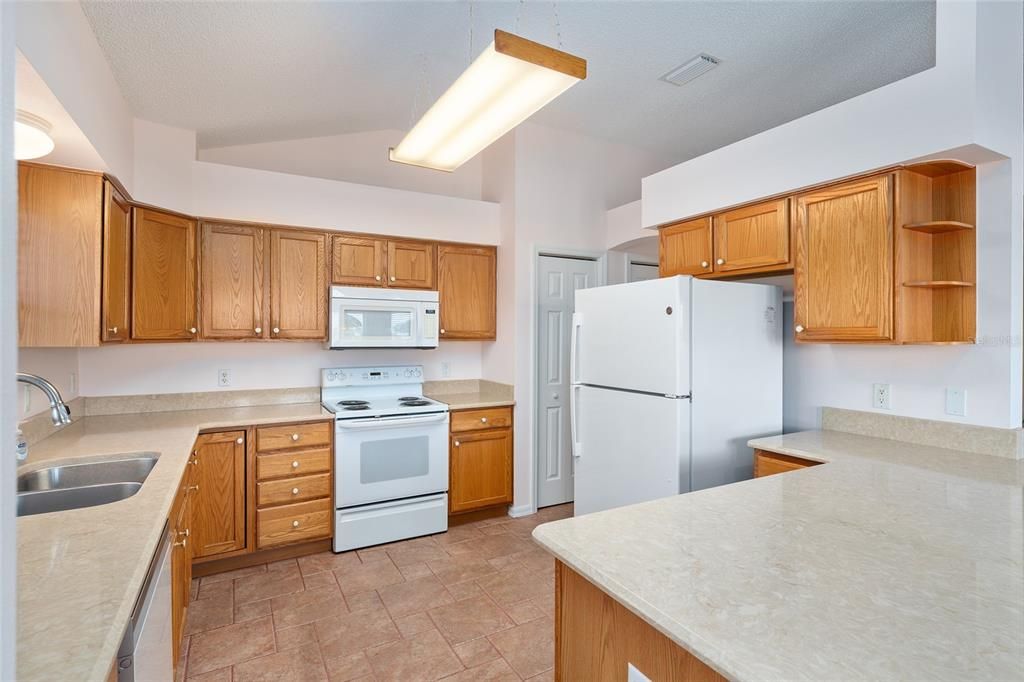 En Venta: $434,500 (3 camas, 2 baños, 1796 Pies cuadrados)