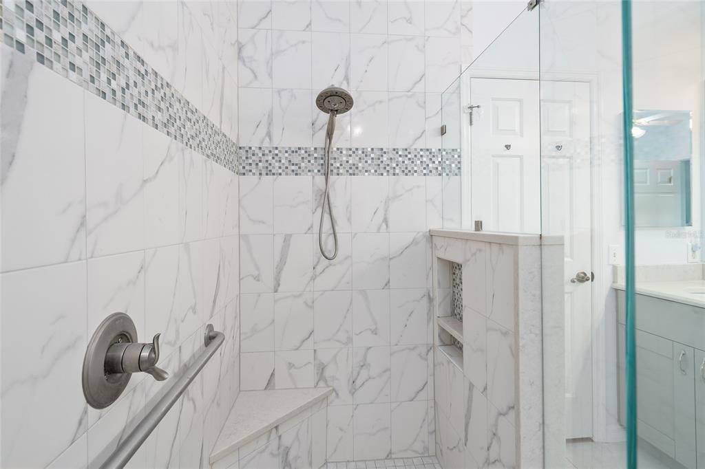 En Venta: $434,500 (3 camas, 2 baños, 1796 Pies cuadrados)