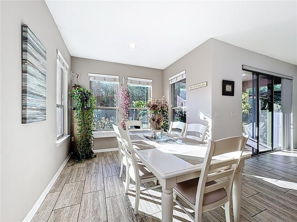 En Venta: $505,000 (3 camas, 2 baños, 2078 Pies cuadrados)