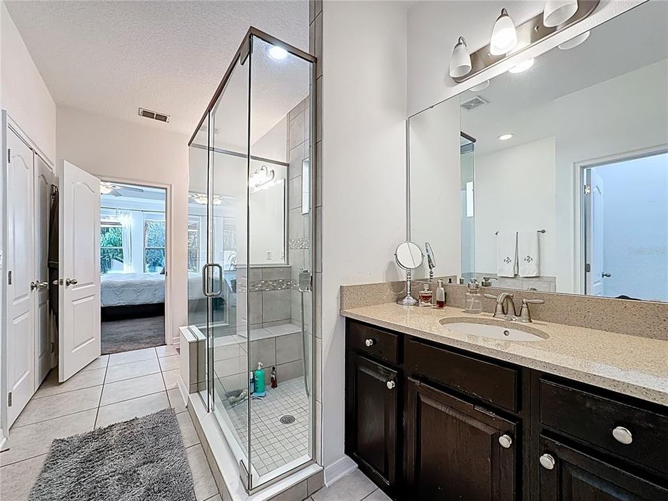 En Venta: $505,000 (3 camas, 2 baños, 2078 Pies cuadrados)