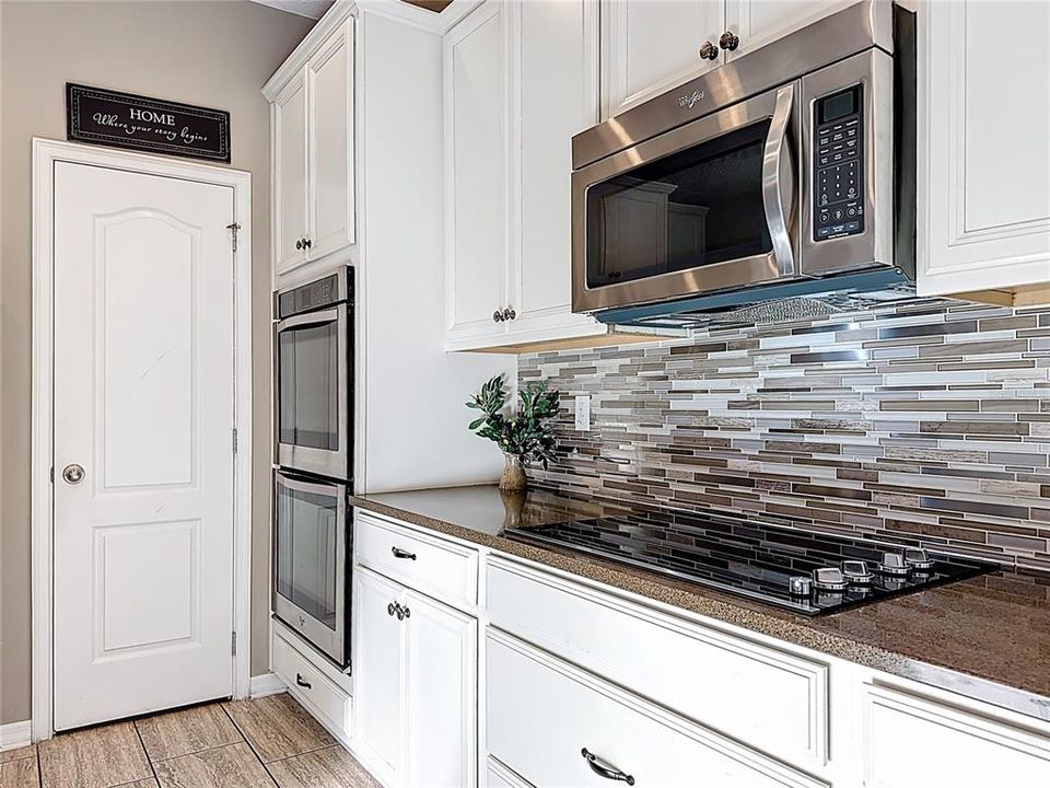 En Venta: $505,000 (3 camas, 2 baños, 2078 Pies cuadrados)