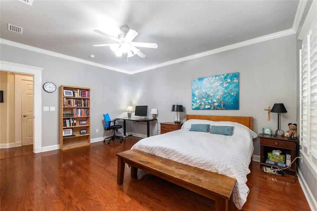 En Venta: $520,000 (4 camas, 2 baños, 2323 Pies cuadrados)