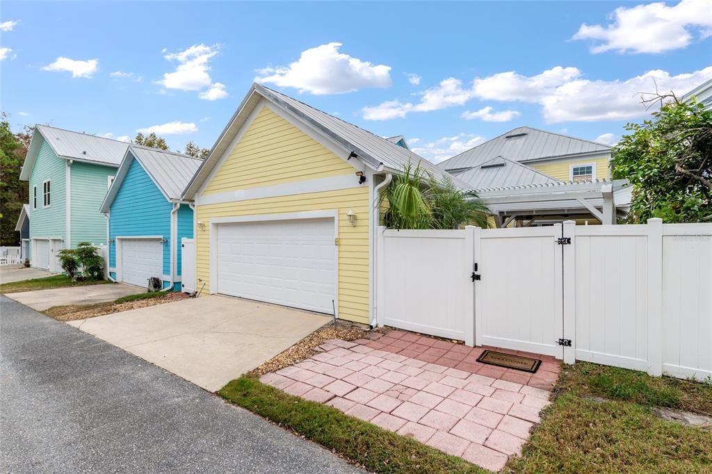 En Venta: $520,000 (4 camas, 2 baños, 2323 Pies cuadrados)