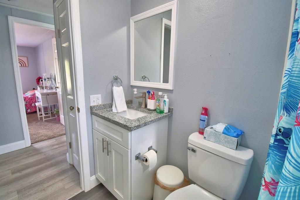 待售: $315,000 (4 贝兹, 2 浴室, 1620 平方英尺)