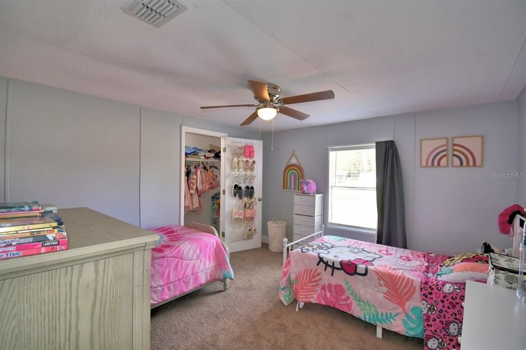 待售: $315,000 (4 贝兹, 2 浴室, 1620 平方英尺)