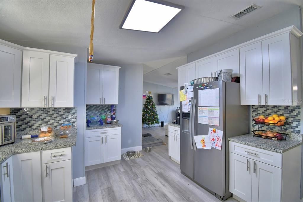 待售: $315,000 (4 贝兹, 2 浴室, 1620 平方英尺)