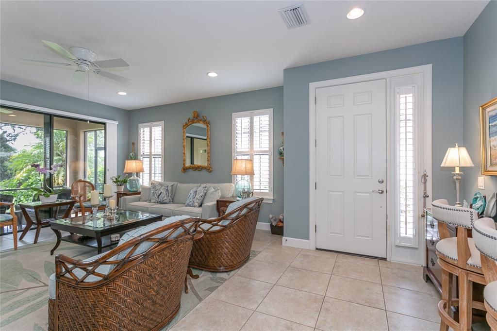 На продажу: $525,000 (2 спален, 2 ванн, 1696 Квадратных фут)