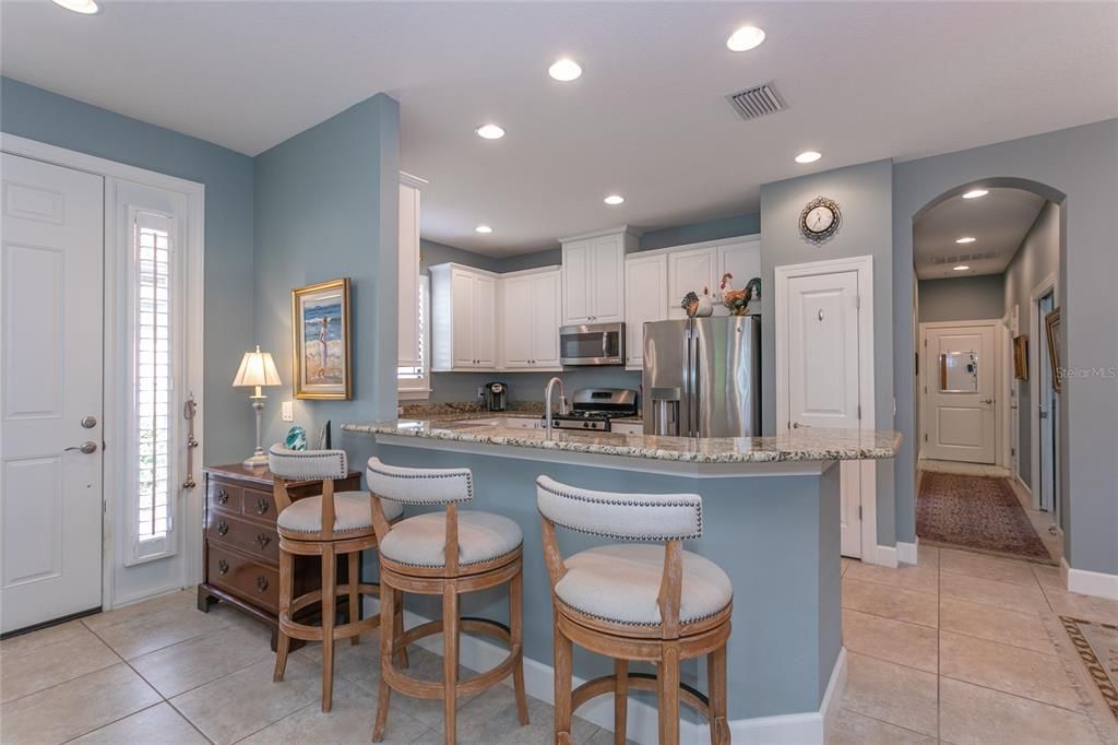 На продажу: $525,000 (2 спален, 2 ванн, 1696 Квадратных фут)