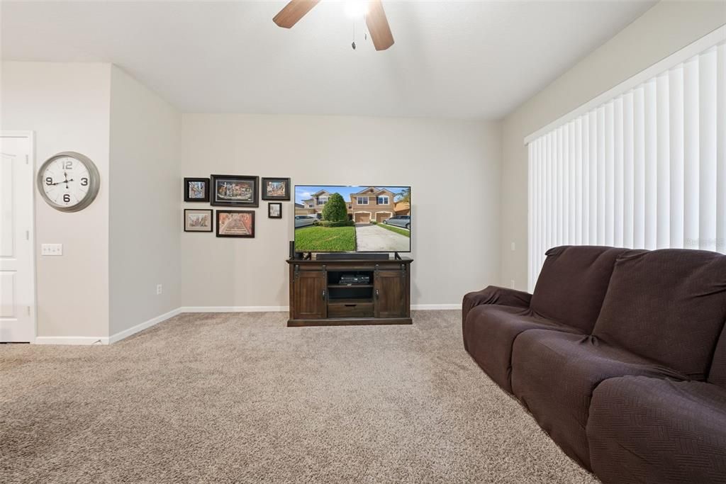 待售: $272,000 (3 贝兹, 2 浴室, 1644 平方英尺)