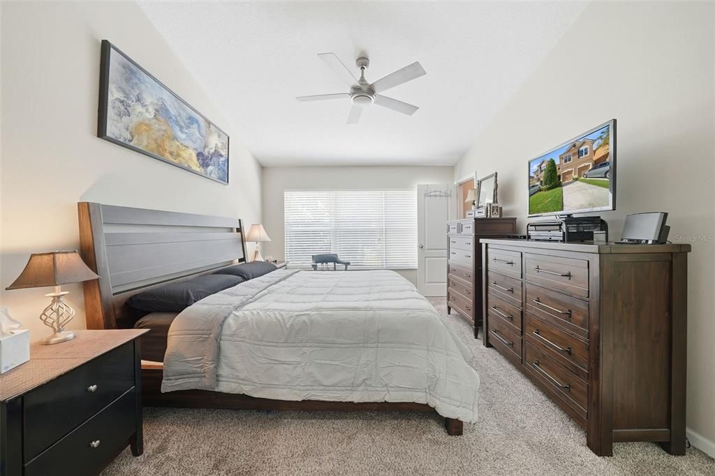 待售: $272,000 (3 贝兹, 2 浴室, 1644 平方英尺)