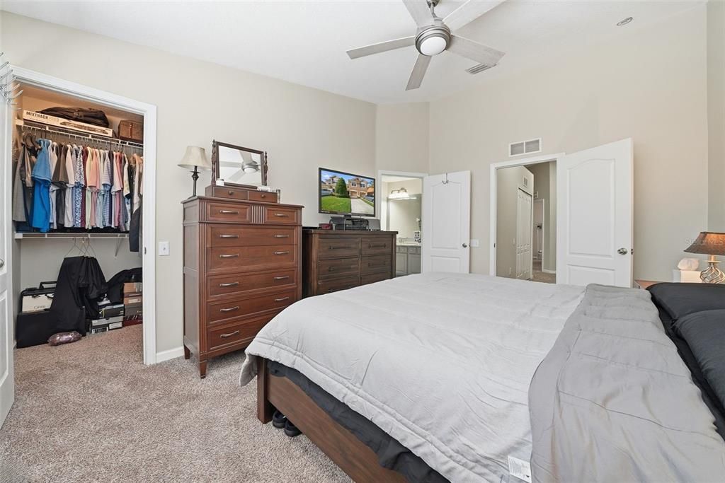 待售: $272,000 (3 贝兹, 2 浴室, 1644 平方英尺)