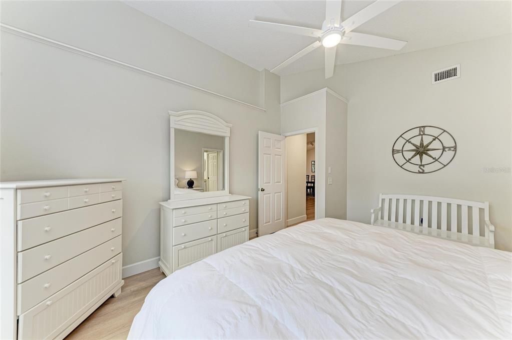 En Venta: $269,700 (2 camas, 2 baños, 1571 Pies cuadrados)