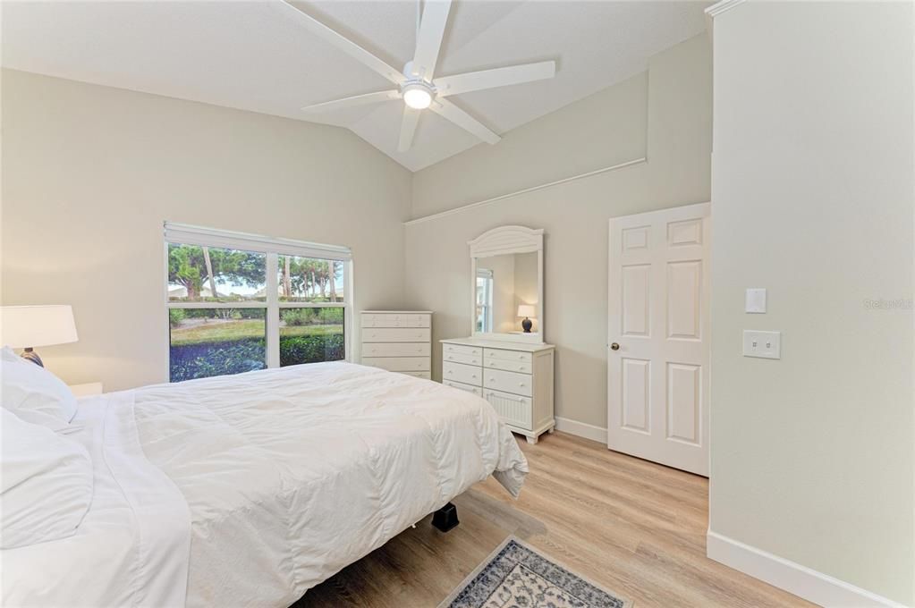 En Venta: $269,700 (2 camas, 2 baños, 1571 Pies cuadrados)